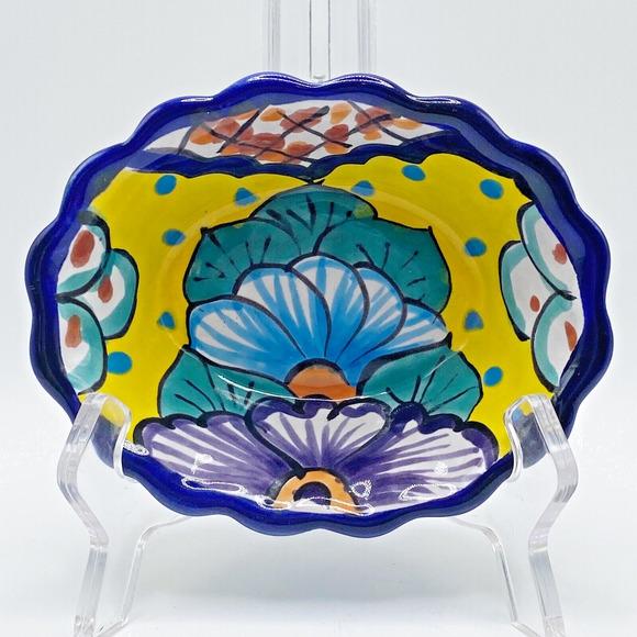 Talavera Pottery Flower Trinket Nut Olive Bowl Dish Mexico Artisan 5.5"x4.25" - Picture 1 of 8